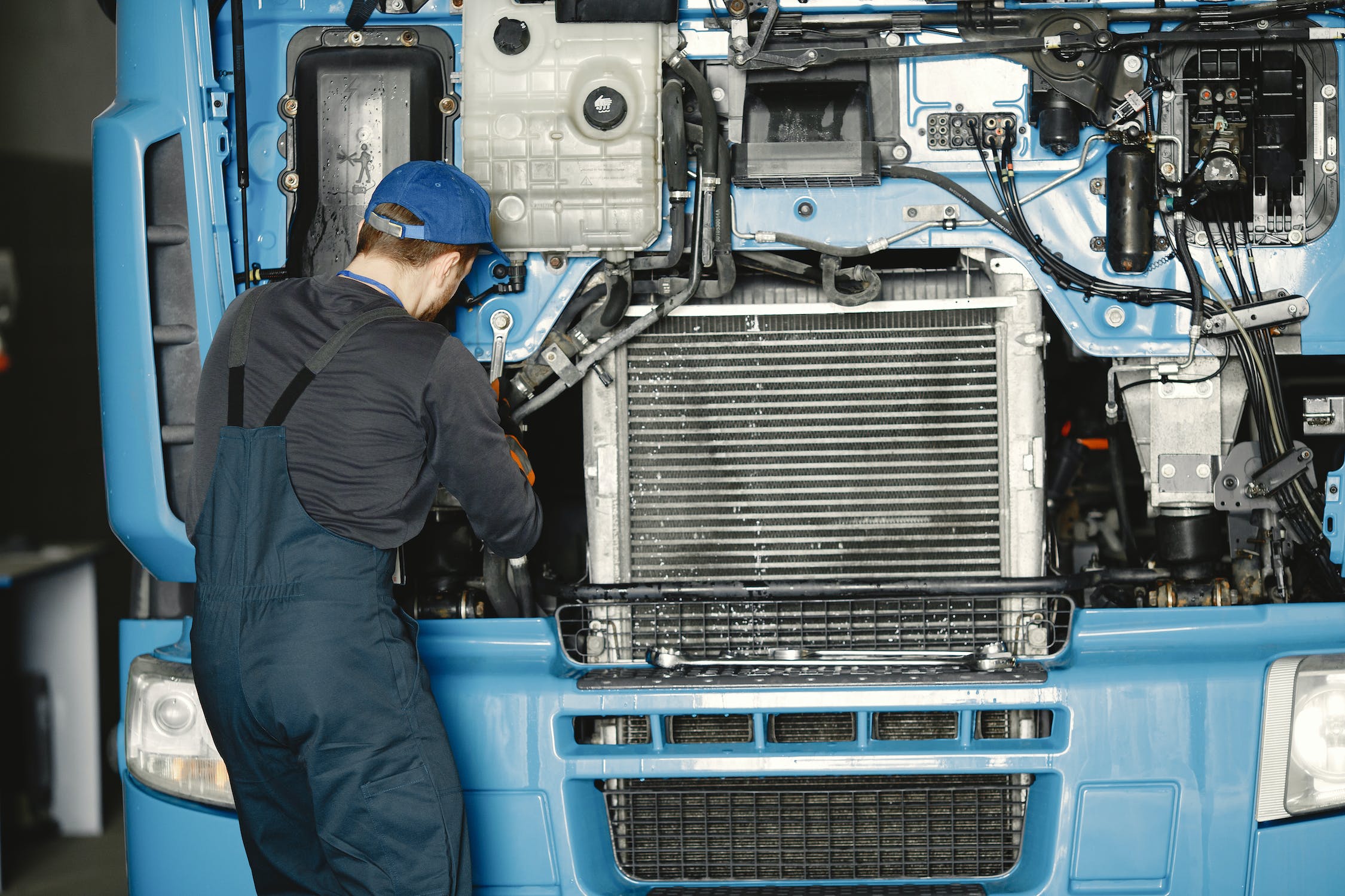 truck repair , ontario